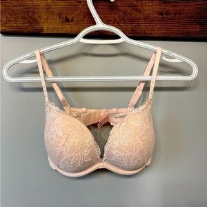 La Vie En Rose Push-up Plunge Demi Pink Lace Bra D32